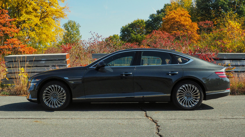 2023 Genesis Electrified G80