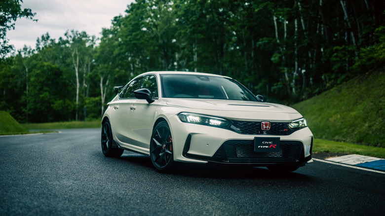 2023 Honda Civic Type R lifestyle
