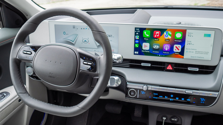 2023 Hyundai IONIQ 5 Limited AWD dash