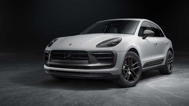 2023 Porsche Macan T