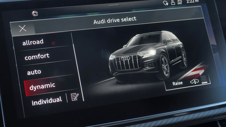 2025 Audi SQ7 drive modes UI