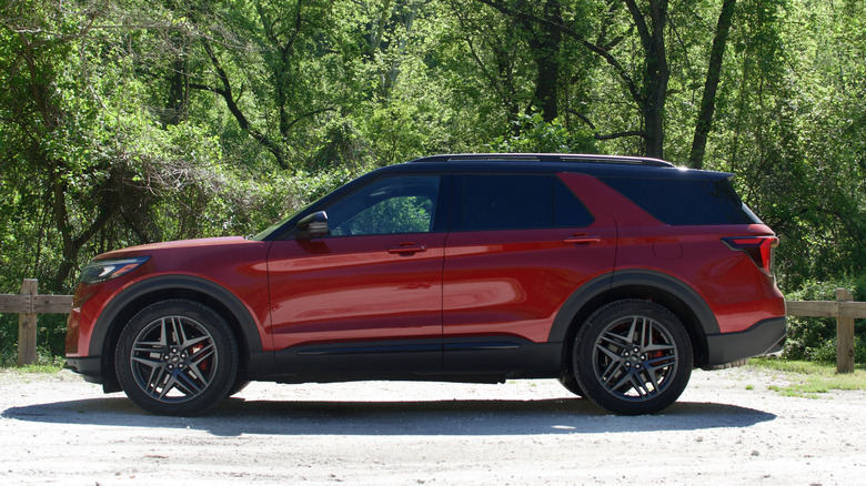 Ford Explorer ST side view