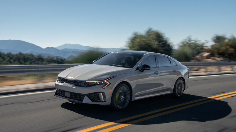 2025 Kia K5 road driving