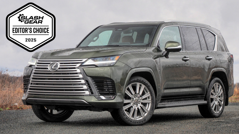 2025 Lexus LX 700h