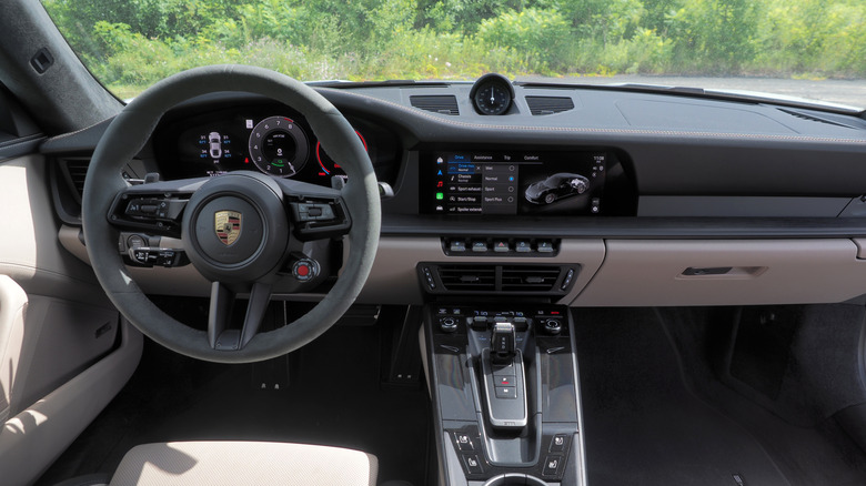 2025 Porsche 911 Carrera GTS dashboard