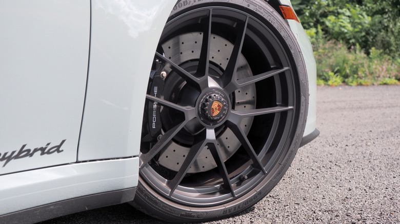 2025 Porsche 911 Carrera GTS front wheel detail