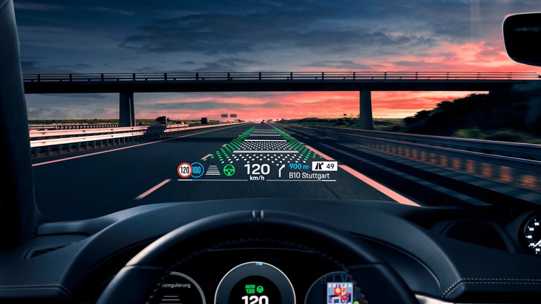 Porsche Macan EV Head-Up Display