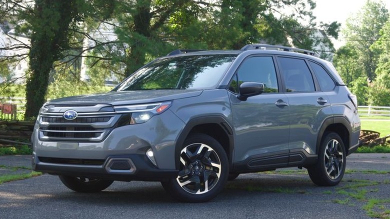2025 Subaru Forester hybrid front 3/4 view