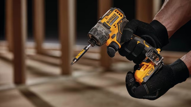 Xtreme 12V Max ¼-inch Screwdriver