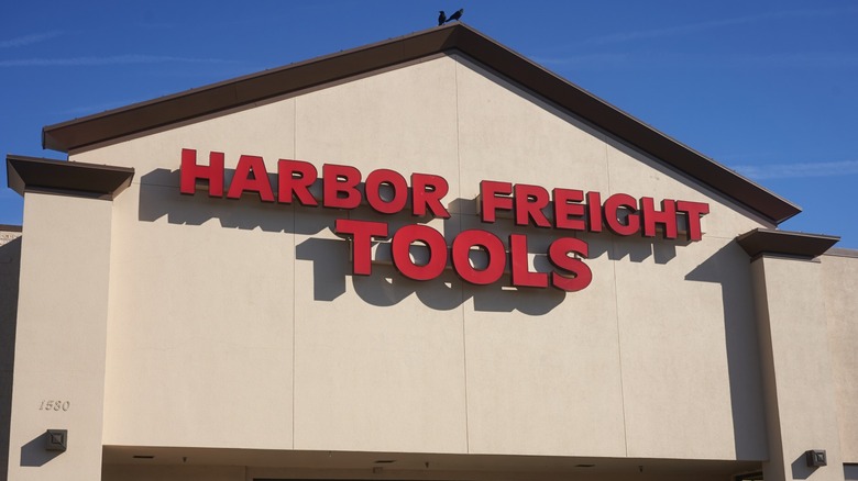 A Harbor Freight Tools storefront.