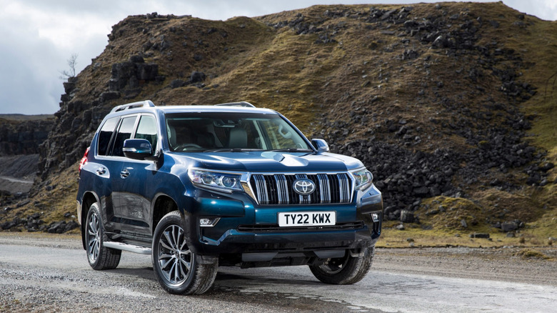 Front shot of a 2022 Toyota Land Cruiser 200 Series