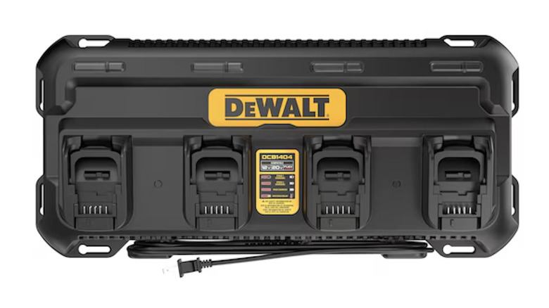 DeWalt 4-amp Multi-port Charger