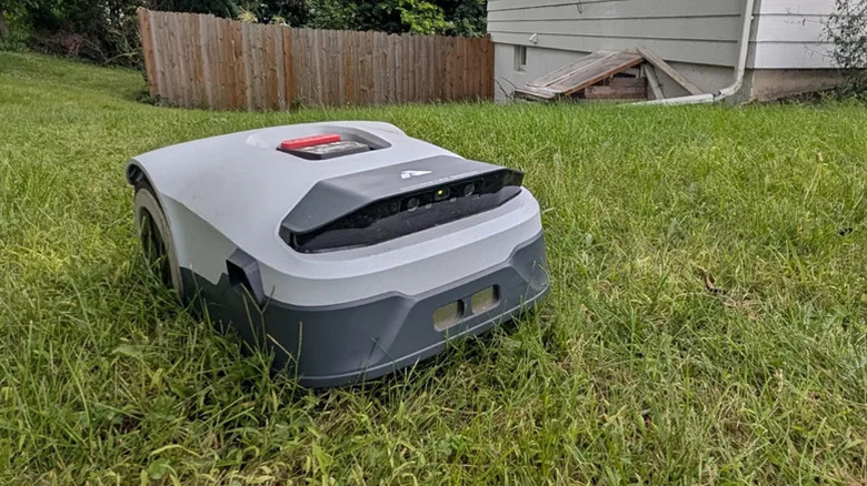 Anthbot Genie 3000 Robot Mower in action