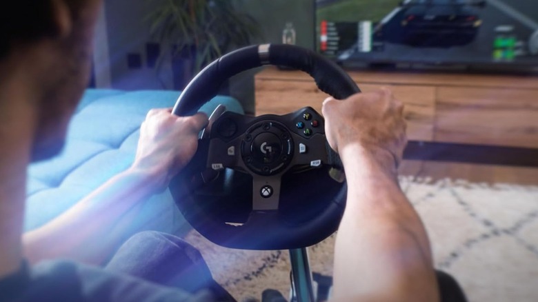 Logitech G920 Driving Force Racing Wheel and Floor Pedals