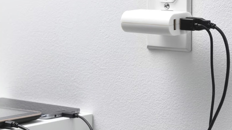 Devices plugged into a USB adapter