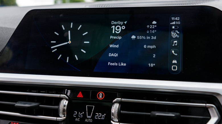 Apple CarPlay widgets on an infotainment screen