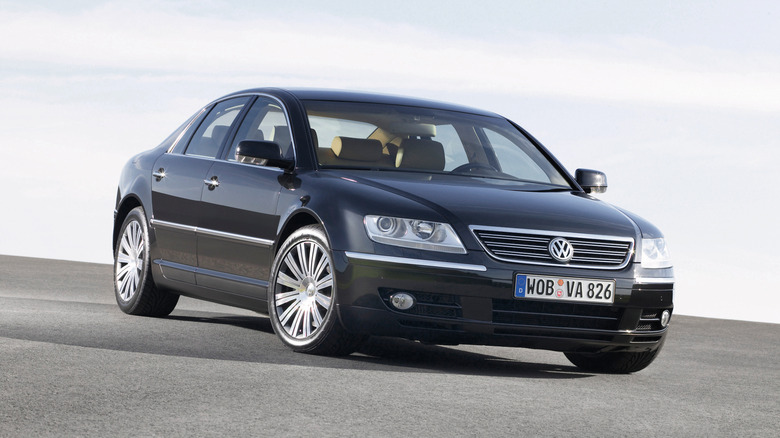 Black first-generation Volkswagen Phaeton sedan seen from front left