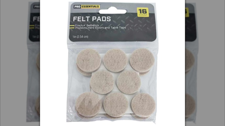 Pro Essentials Self-Stick Felt Pads pack