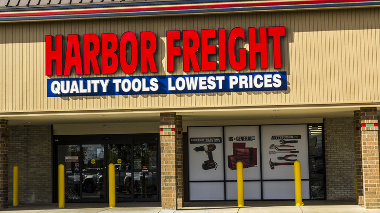 Picture displaying Harbor Freight storefront
