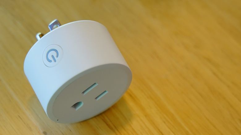 Smart plug