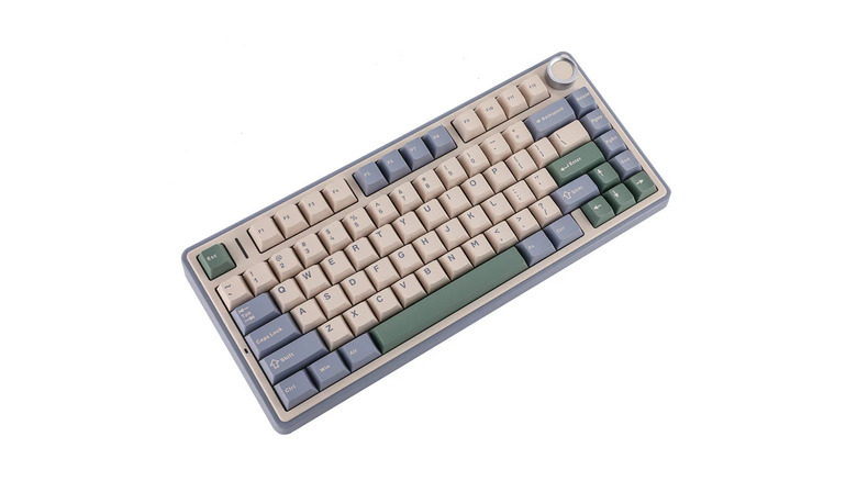 epomaker keyboard on white background