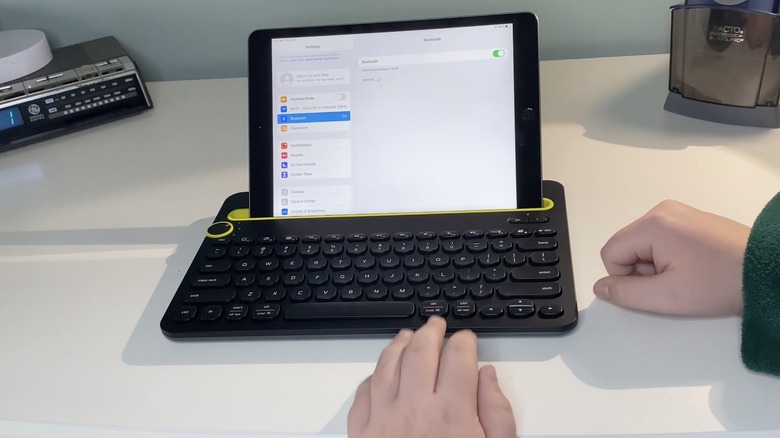 Close up of a Logitech keyboard