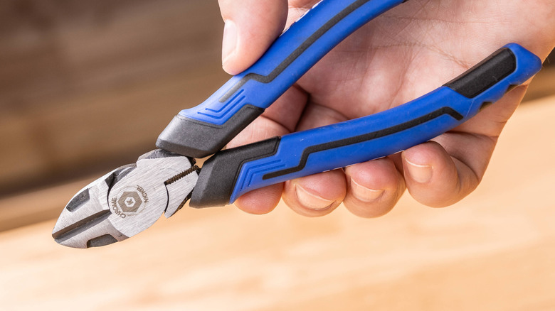 Person holding Kobalt 6-inch pliers