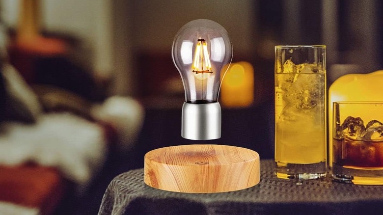 VGAzer floating LED light