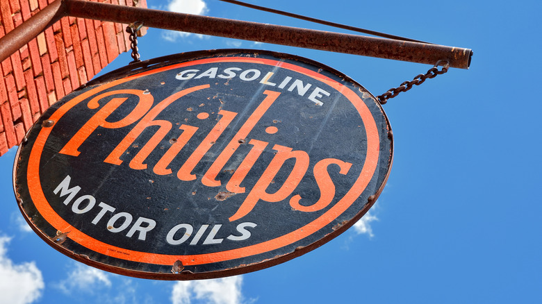 Phillips gasoline and motor oils sign