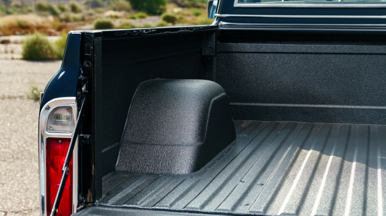 Pickup truck bed