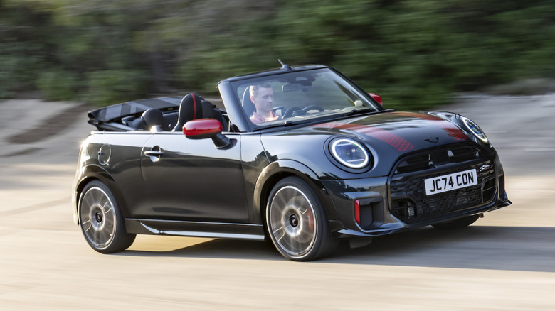Mini Cooper Convertible JCW