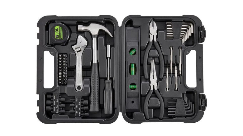 Picture displaying Pittsburgh tool set
