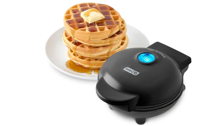 mini waffle maker