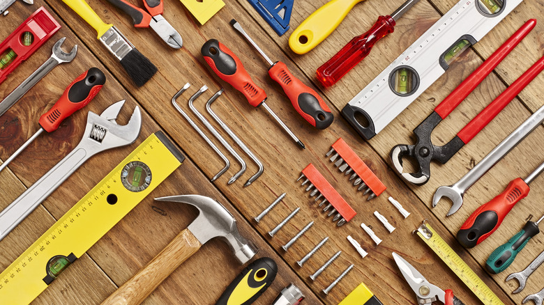 random tools laid out