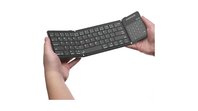 Nillkin foldable keyboard with trackpad
