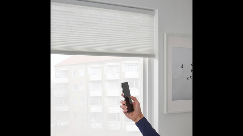 Ikea's Praktlysing motorized smart blinds