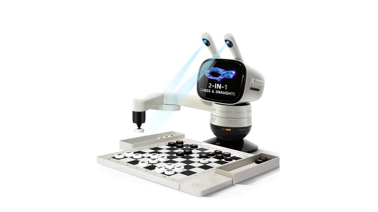 The SenseRobot Lite playing chess