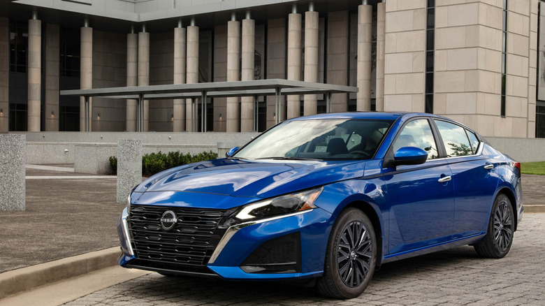 Front-quarter view of a 2025 Nissan Altima SV Special Edition