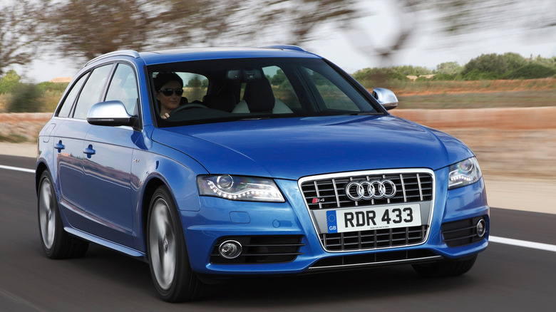 Front shot of a 2011 Audi S4 Avant