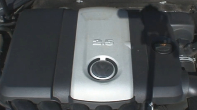 VW 2.5 L Inline-5 inside the Volkswagen Jetta (A5) 2006