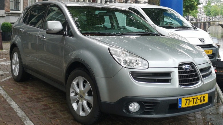 Silver Subaru Tribeca in a parking lot
