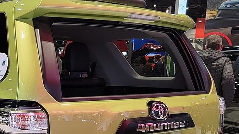 A picture of the Toyota 4Runner rear window
