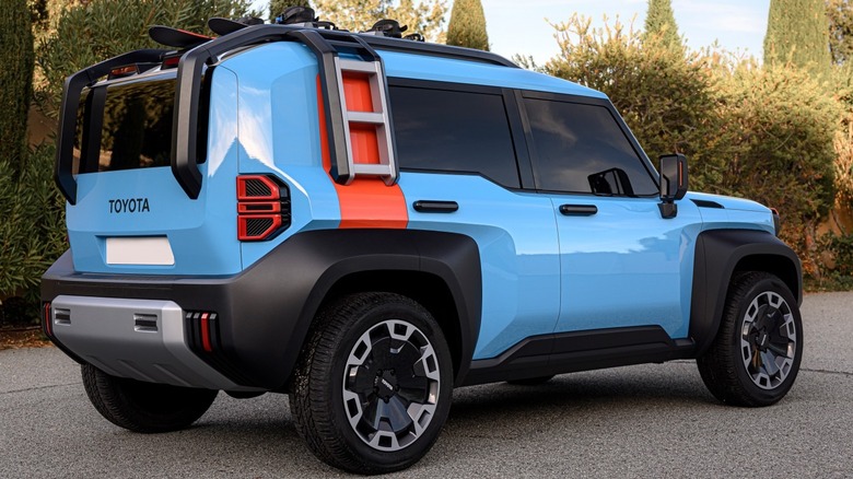 Toyota Compact Cruiser EV rear 3/4