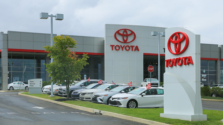 Toyota motors building