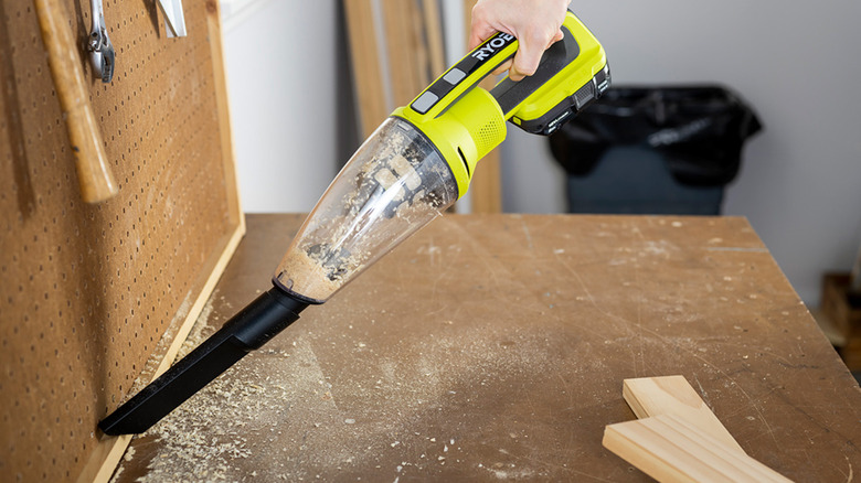 Ryobi hand vacuum
