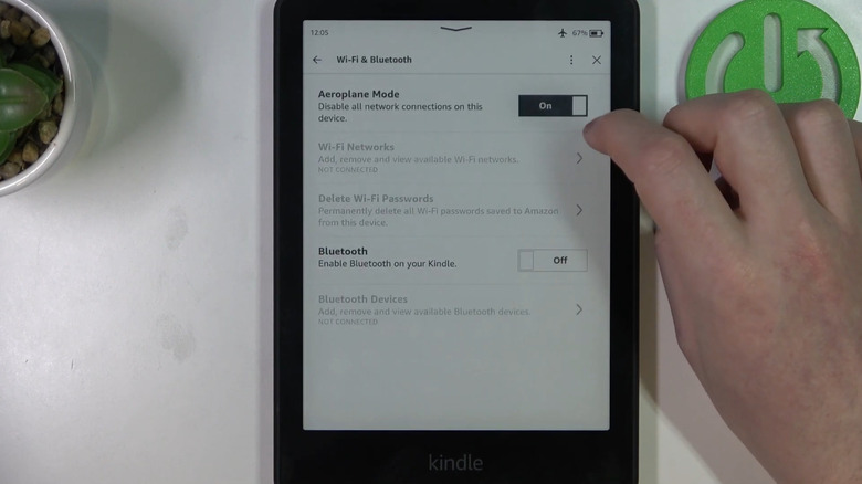 Setting airplane mode on a Kindle