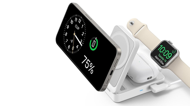 Product image of the Anker MagGo Charging Station