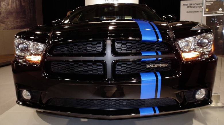 Mopar '11 Dodge Charger front end