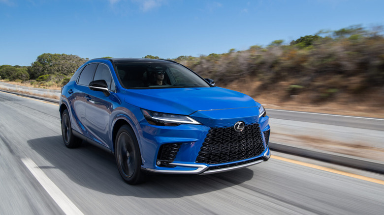 Dynamic shot of a 2024 Lexus RX 350 F-Sport Handling
