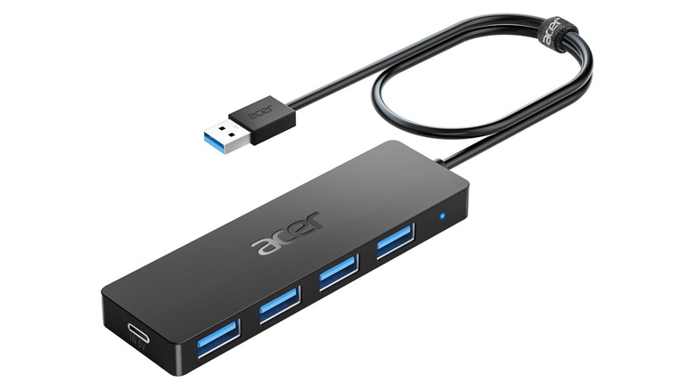Acer USB hub on display